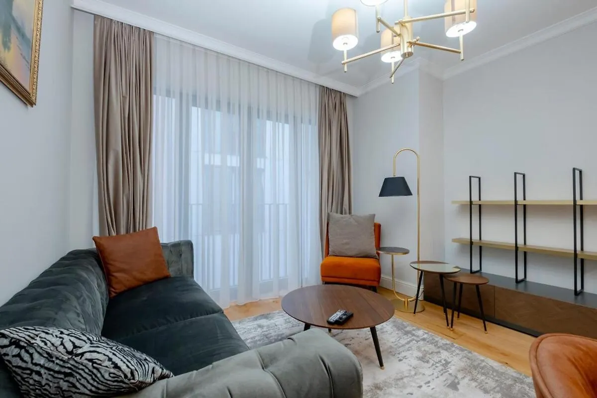 One-Bedroom Residence Apartment In Taksim Istanboel